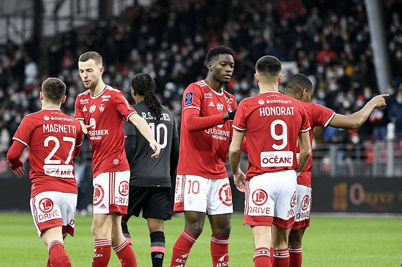 包含梅斯队主场击败南特,保持连胜的词条 包含梅斯队主场击败南特,保持连胜的词条