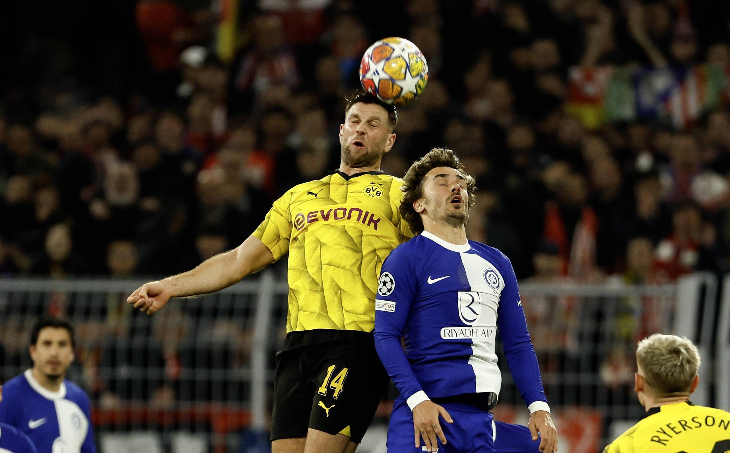 三亿体育体育新闻-多特蒙德在比赛中表现出色的统治力