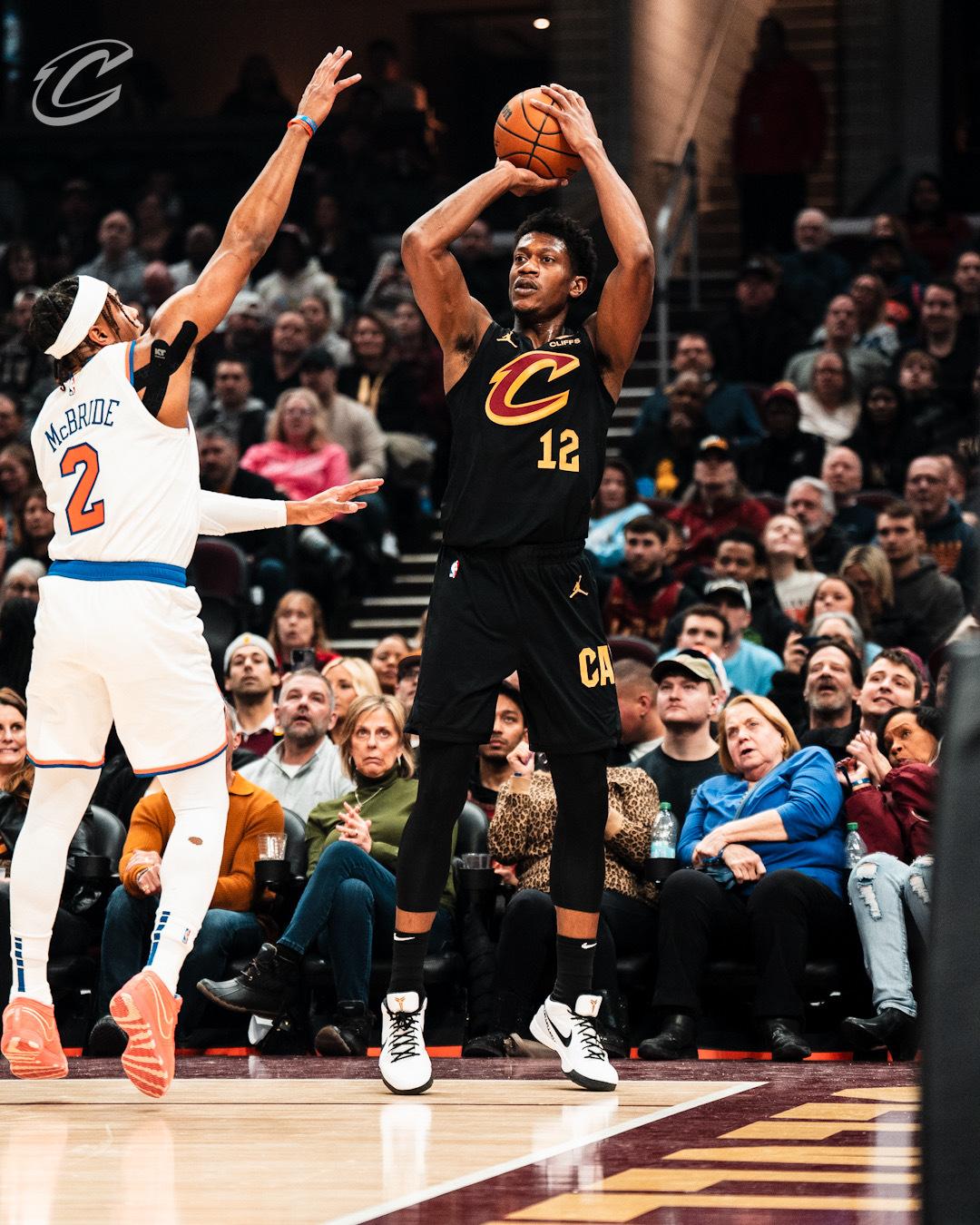 骑士遭遇溃败,尼克斯再破希望 骑士遭遇溃败,尼克斯再破希望