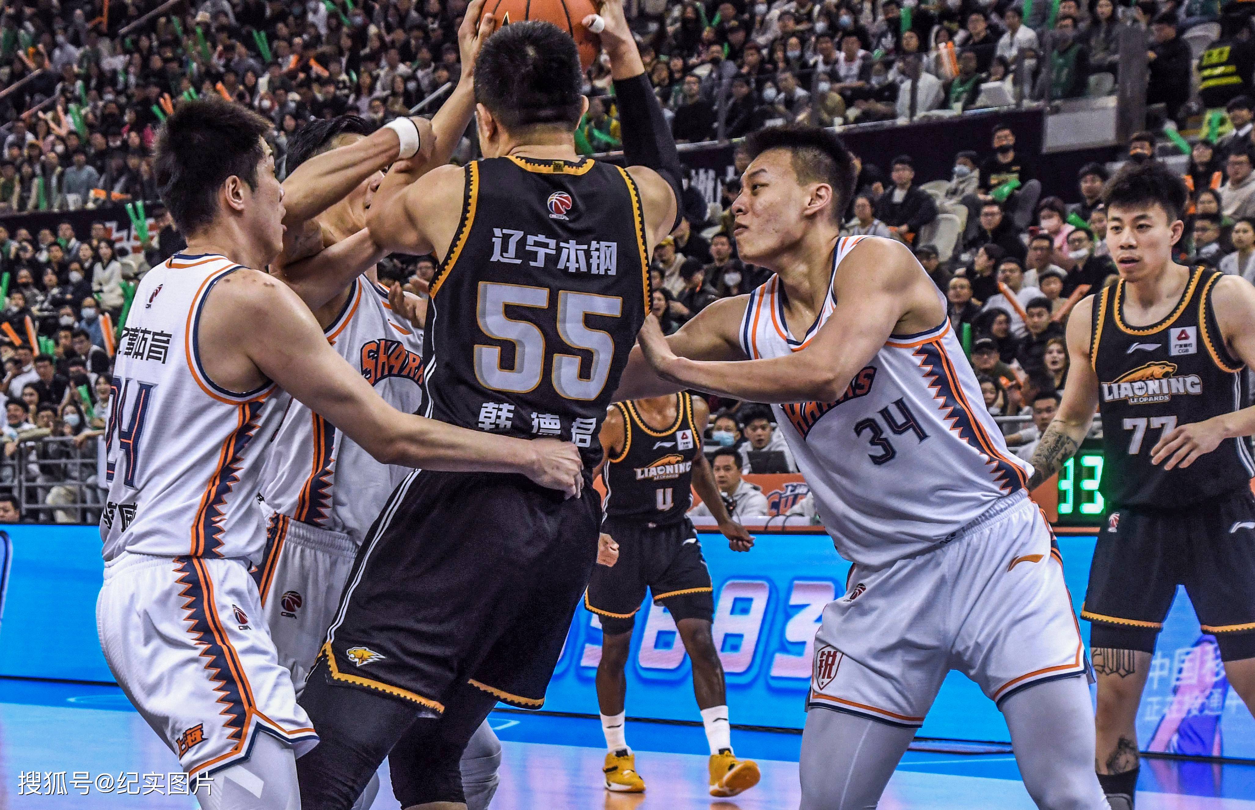 格拉兹主场战胜萨布尔根,小组出线形势一片大好 格拉兹主场战胜萨布尔根,小组出线形势一片大好