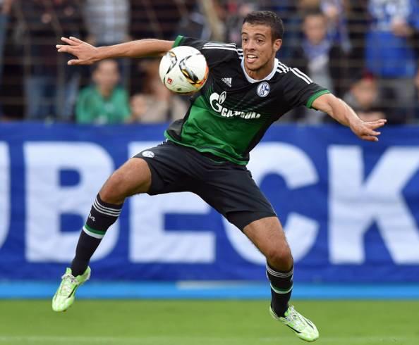 关于沙尔克遭遇四连败，危机四伏，需尽快调整的信息