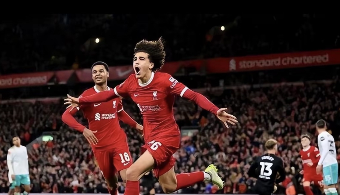 足球场上的豪门对决将会在近期展开，备受期待的简单介绍