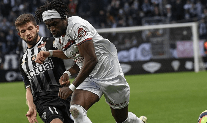 摩纳哥惨败马赛，失去不败金身的简单介绍