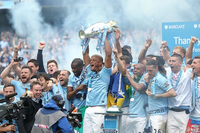 欧冠赛场:曼城横扫对手,展现实力 欧冠赛场:曼城横扫对手,展现实力