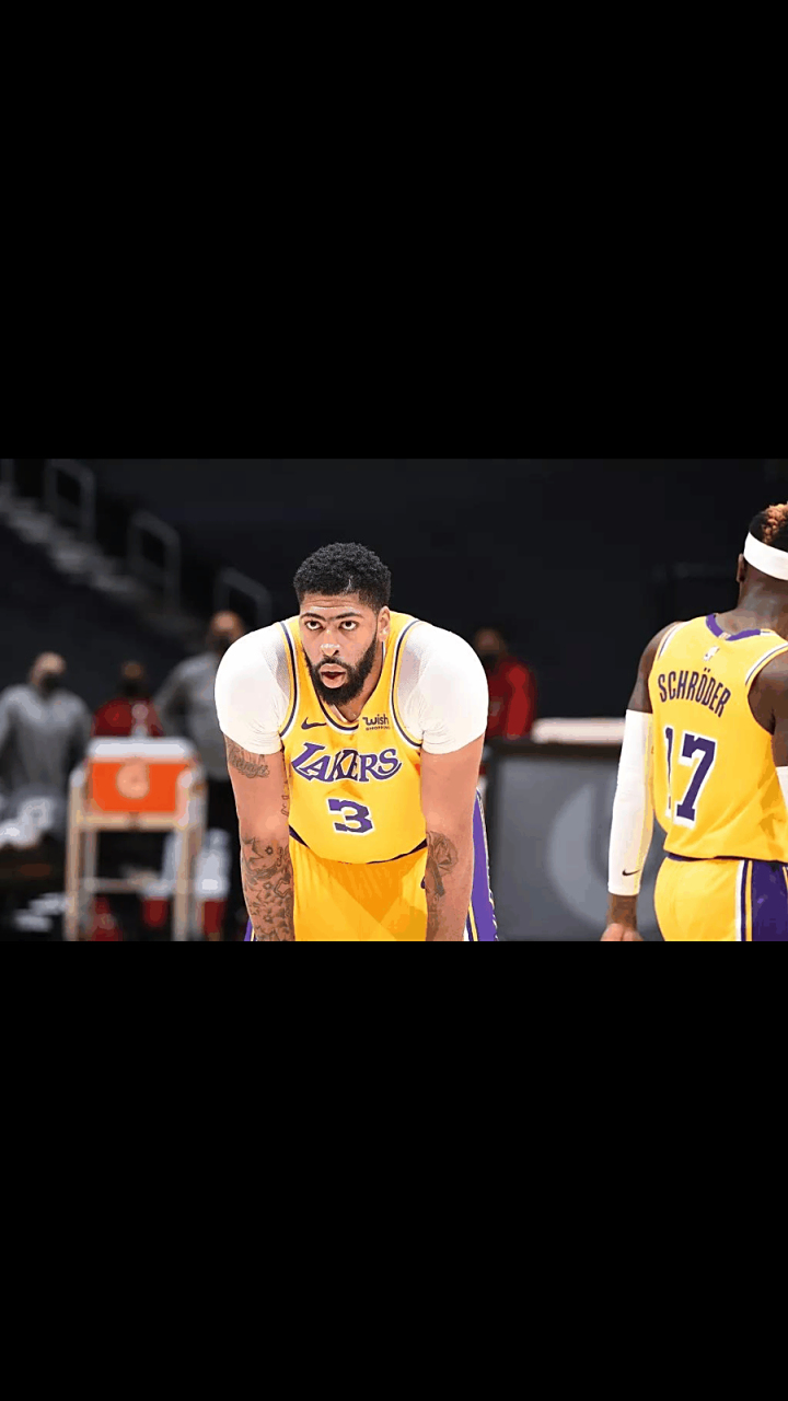 主帅沃格尔试图变革湖人打法取得突破