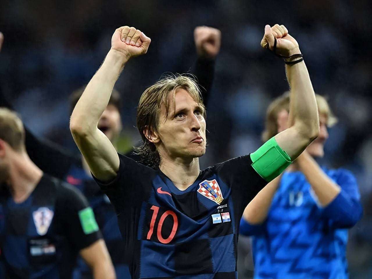 包含黑山队勇夺胜利，欧预赛前景一片光明的词条