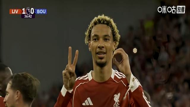 新晋球员秀出新技能,惊艳球迷观众 新晋球员秀出新技能,惊艳球迷观众