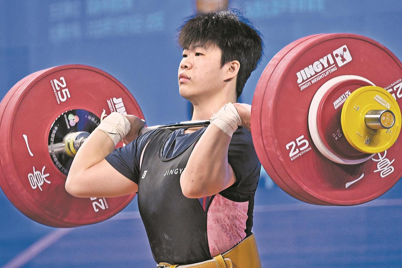 福建男篮在比赛中取得一场紧张胜利 福建男篮在比赛中取得一场紧张胜利