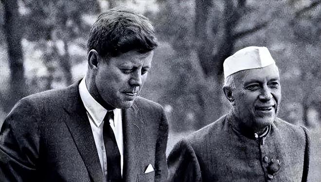 里斯本竞技队中场突施炮火,晋级四强的简单介绍 里斯本竞技队中场突施炮火,晋级四强的简单介绍