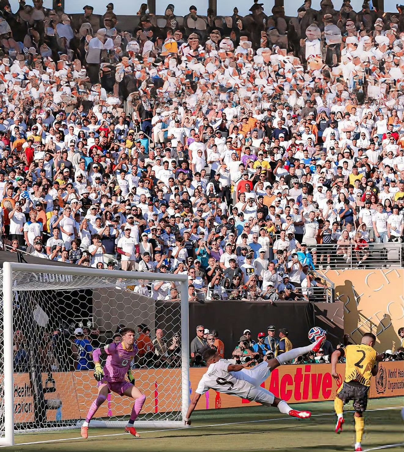 三亿体育体育投注-关于西班牙篮球联赛总决赛第一场比赛掀起高潮，赛果势均力敌的信息