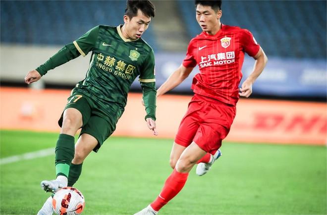 三亿体育体育网页版登录入口-江苏队员提振士气，喜迎主场胜利的简单介绍