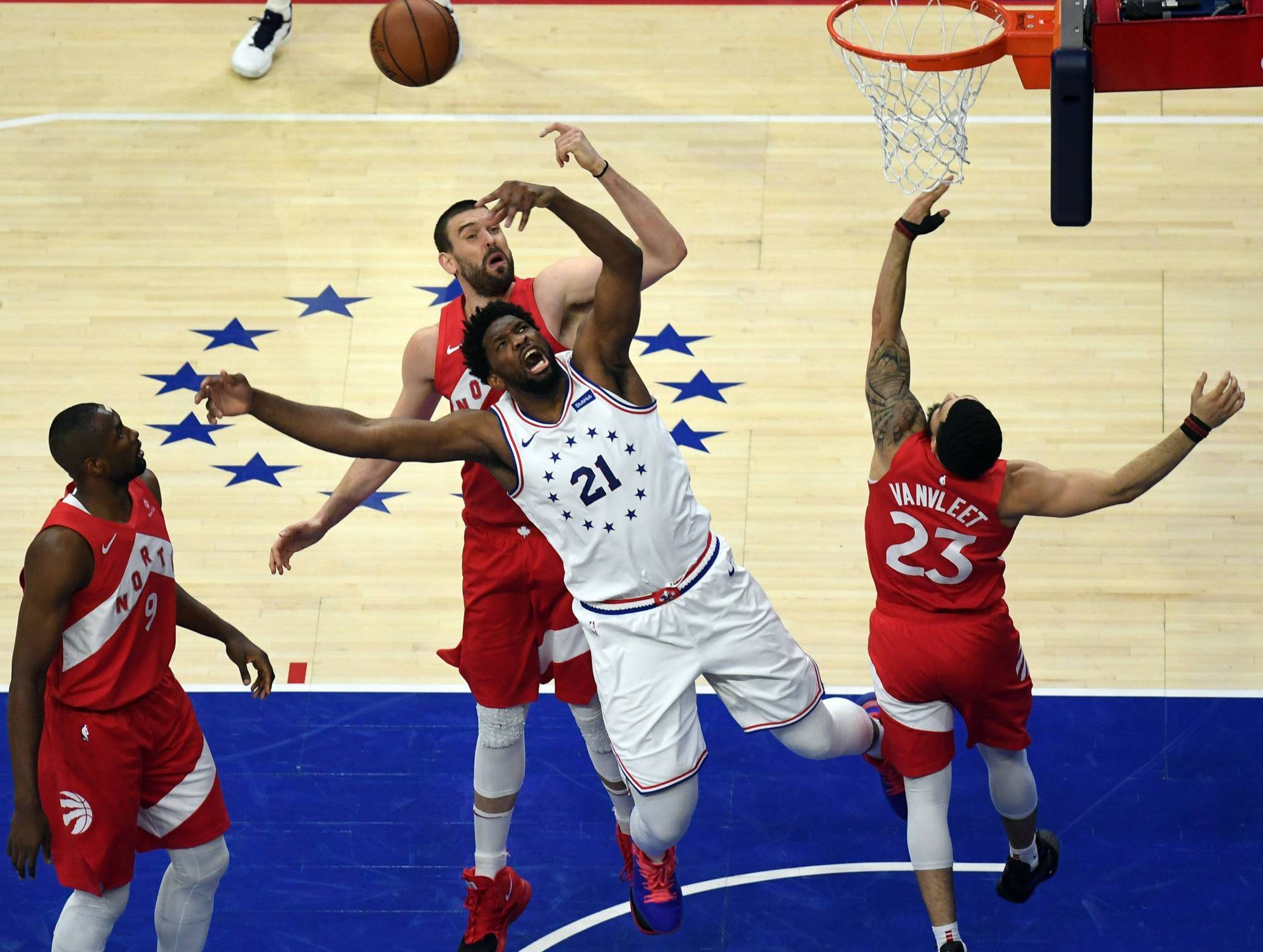 猛龙主场击败奇才，连续7场胜利